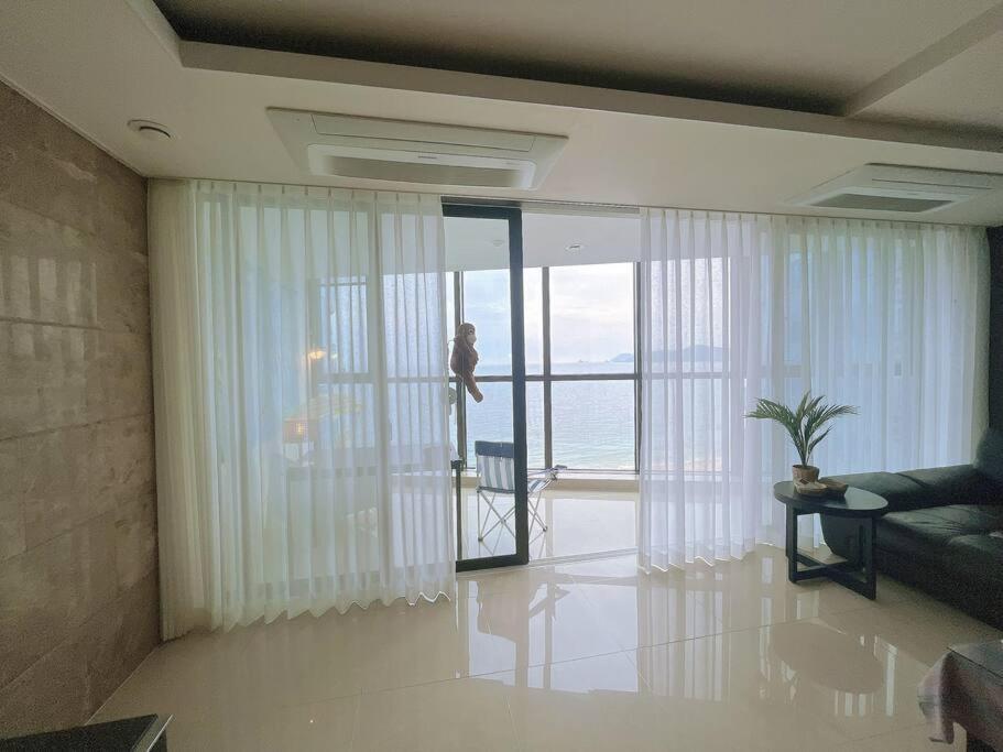 Апартаменты Haeundae Luxury House Пусан Экстерьер фото