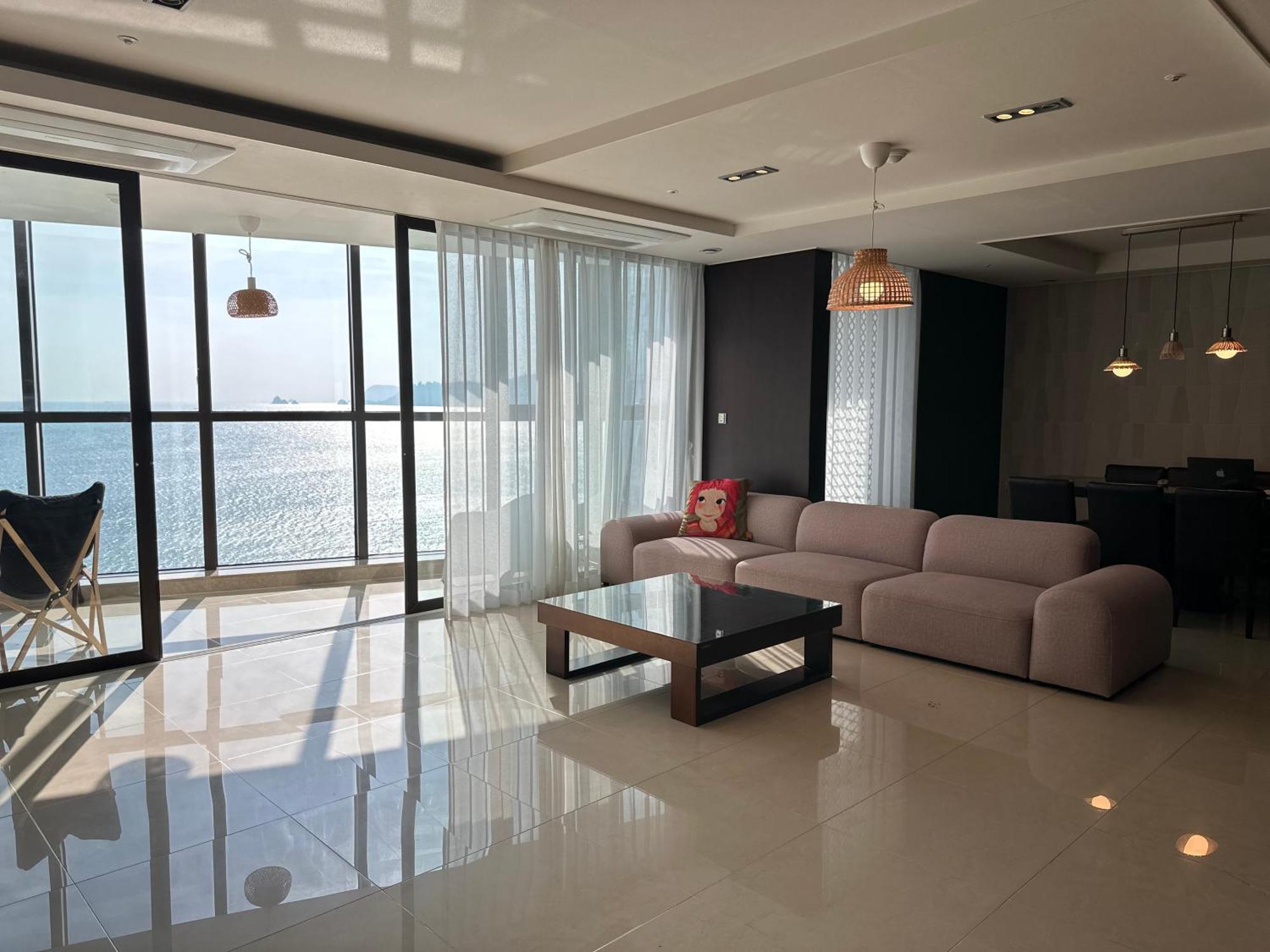 Апартаменты Haeundae Luxury House Пусан Экстерьер фото